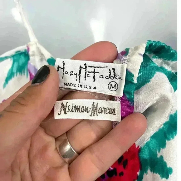 VTG Neiman Marcus Floral Nightgown Robe Set MEDIUM - Mary McFadden Women's - Picture 4 of 13